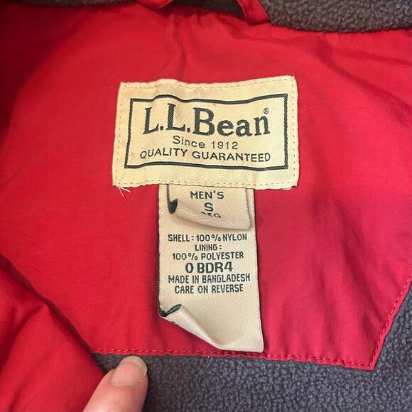 L.L.Bean Vintage Fleece lined nylon vest red men's size Small - Picture 3 of 4